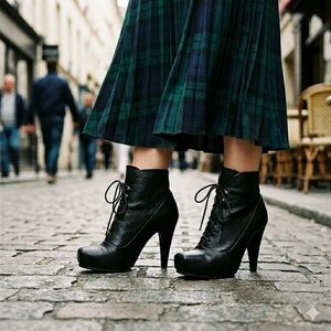 Proenza Schouler Black Pebbled Leather Lace-Up Heeled Booties - US 6 (36)